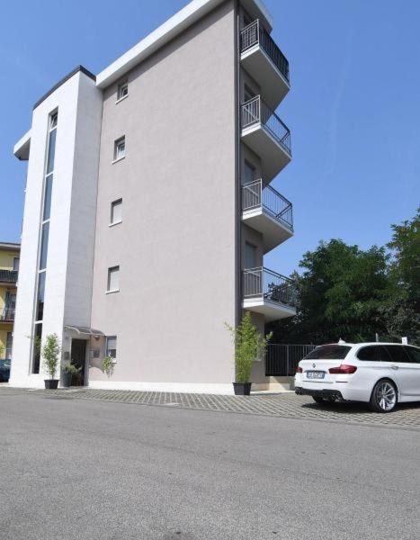Residenza Gb Rossi "Residenze Del Cuore" เวโรนา ภายนอก รูปภาพ