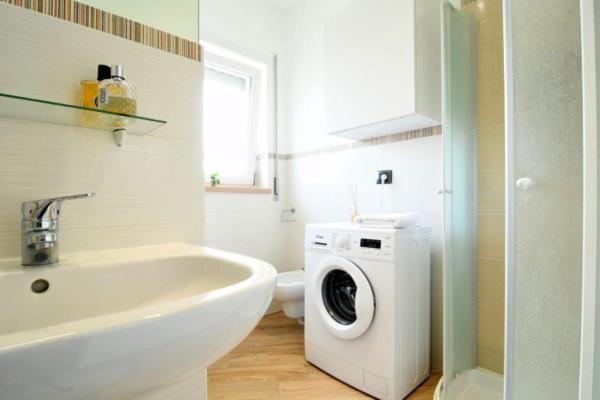 Residenza Gb Rossi "Residenze Del Cuore" เวโรนา ภายนอก รูปภาพ